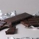 799px-Schokolade-schwarz