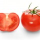 Bright_red_tomato_and_cross_section02