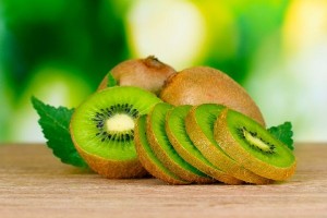 Benefits-of-eating-green-kiwi-fruit