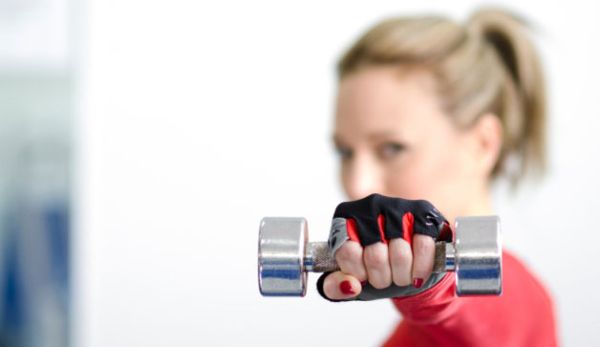 woman-exercise-dumbbell-628x363