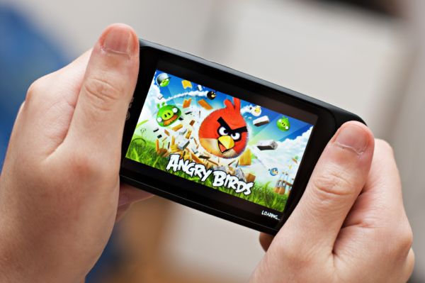 Mobile-Gaming-Advantages-of-Mobile-Gaming-blog-March-14-2014