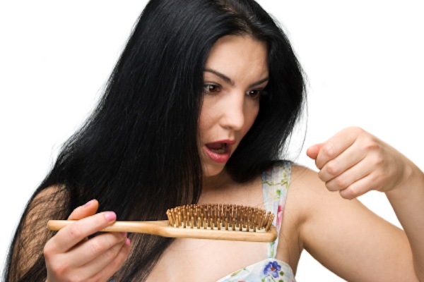 Symptoms of hair loss in women