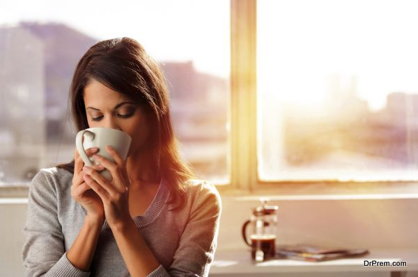 woman drinking coffee