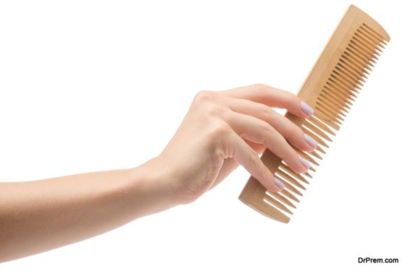 Unprecedented Health Benefits of Using a Wooden Comb - DIY Health | Do ...