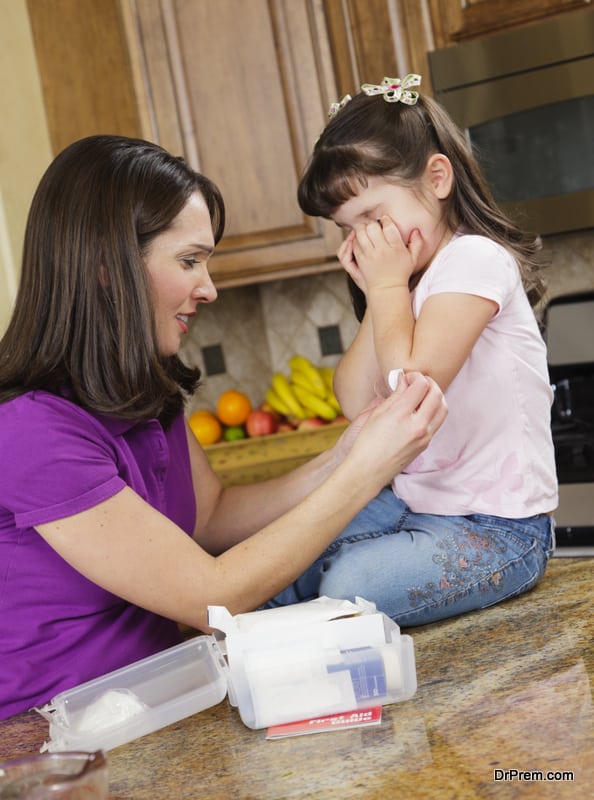 Teaching-First-Aid-to-Elementary-Students