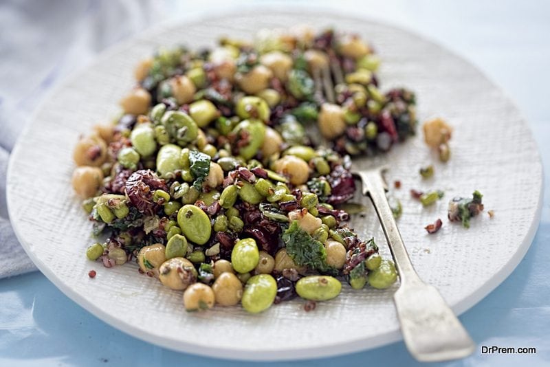 Raw-chickpea-salad.