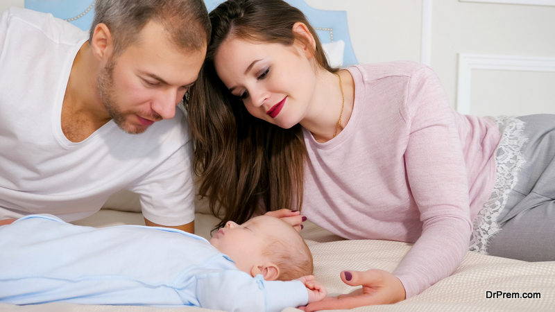 Placing your baby in bed in right posture