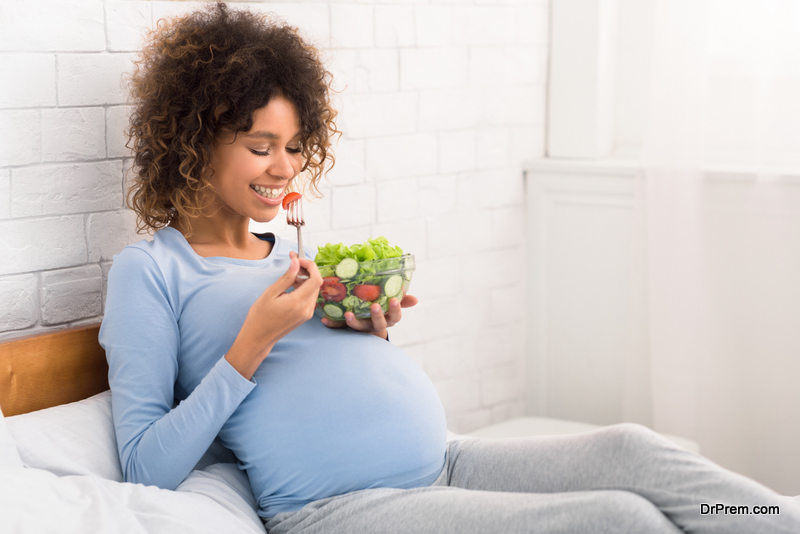 Eat-Small-Meals-during-pregnancy